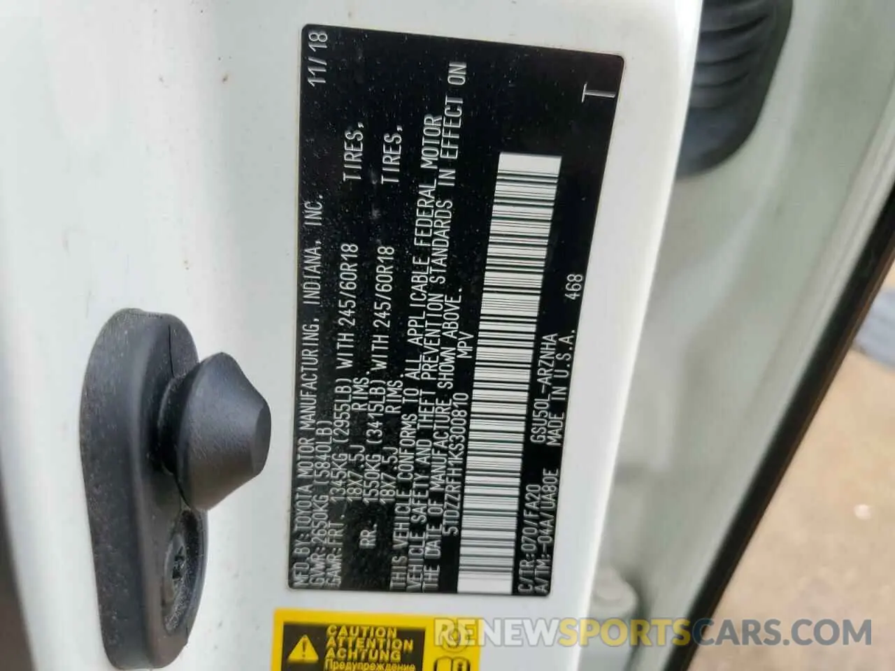 14 Photograph of a damaged car 5TDZZRFH1KS300810 TOYOTA HIGHLANDER 2019