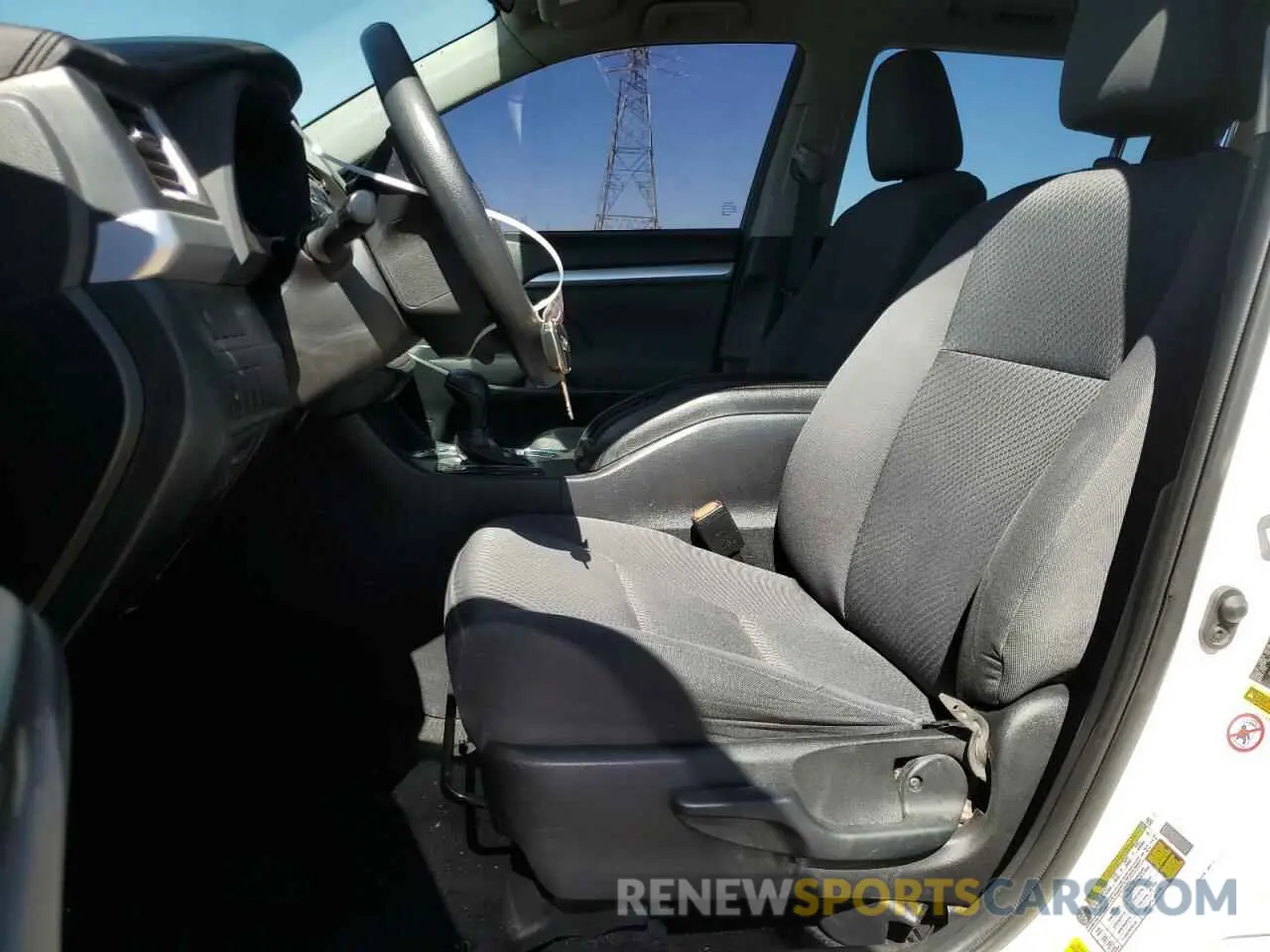7 Photograph of a damaged car 5TDZZRFH1KS346248 TOYOTA HIGHLANDER 2019