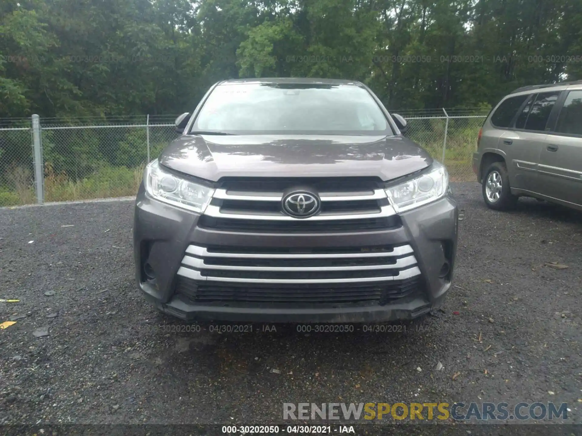 6 Photograph of a damaged car 5TDZZRFH2KS298288 TOYOTA HIGHLANDER 2019