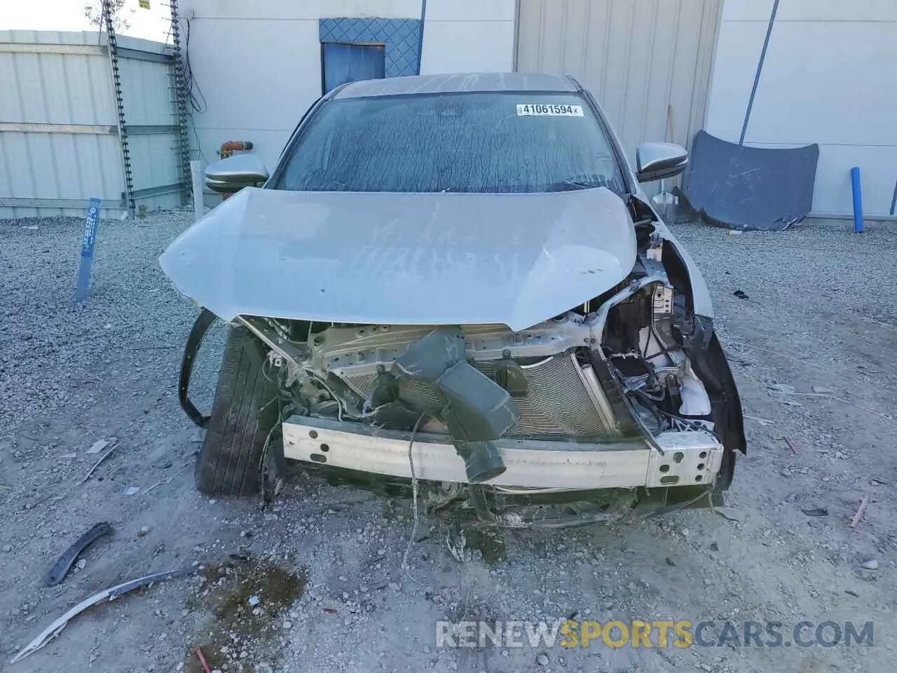 5 Photograph of a damaged car 5TDZZRFH2KS312304 TOYOTA HIGHLANDER 2019
