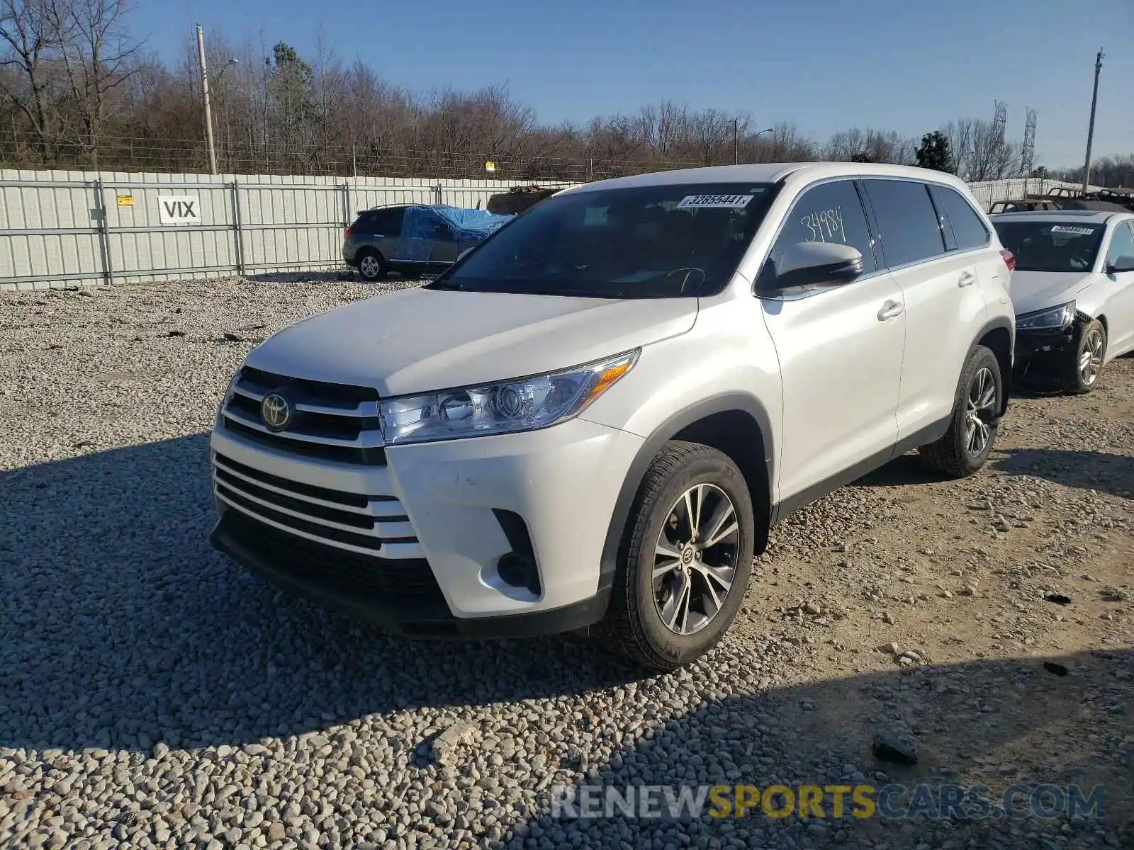 2 Photograph of a damaged car 5TDZZRFH3KS294458 TOYOTA HIGHLANDER 2019