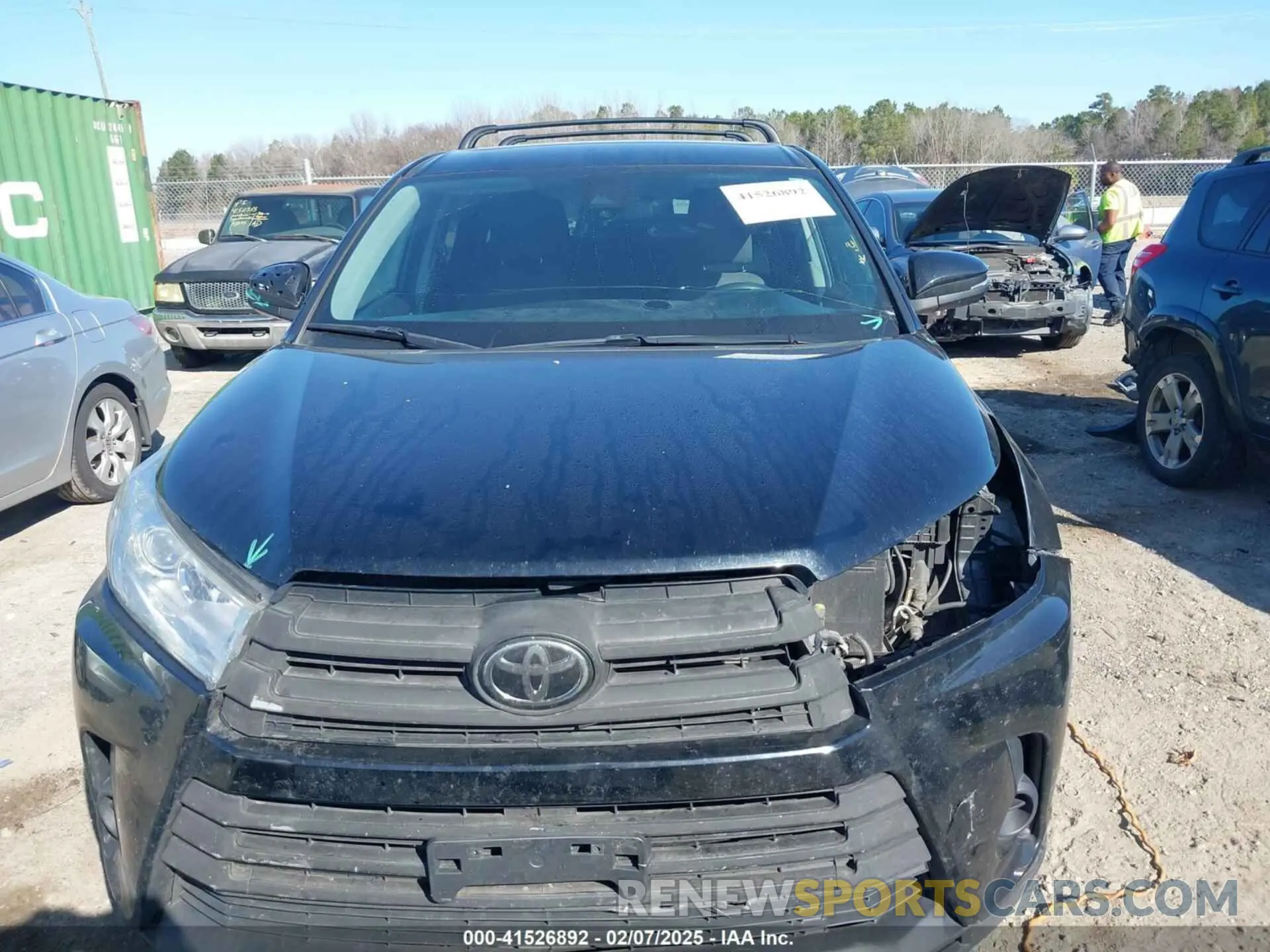 6 Photograph of a damaged car 5TDZZRFH3KS295920 TOYOTA HIGHLANDER 2019
