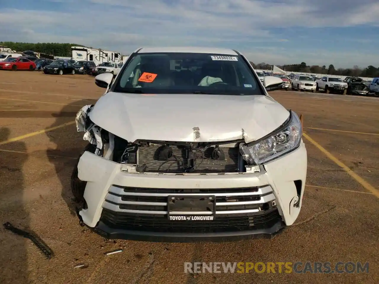 5 Photograph of a damaged car 5TDZZRFH3KS350270 TOYOTA HIGHLANDER 2019