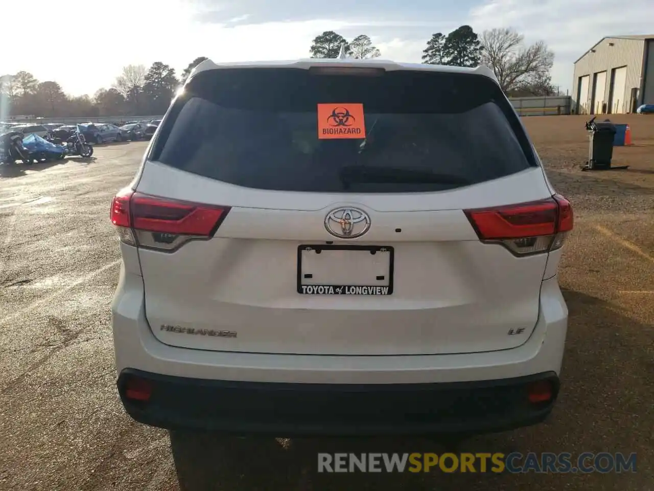 6 Photograph of a damaged car 5TDZZRFH3KS350270 TOYOTA HIGHLANDER 2019