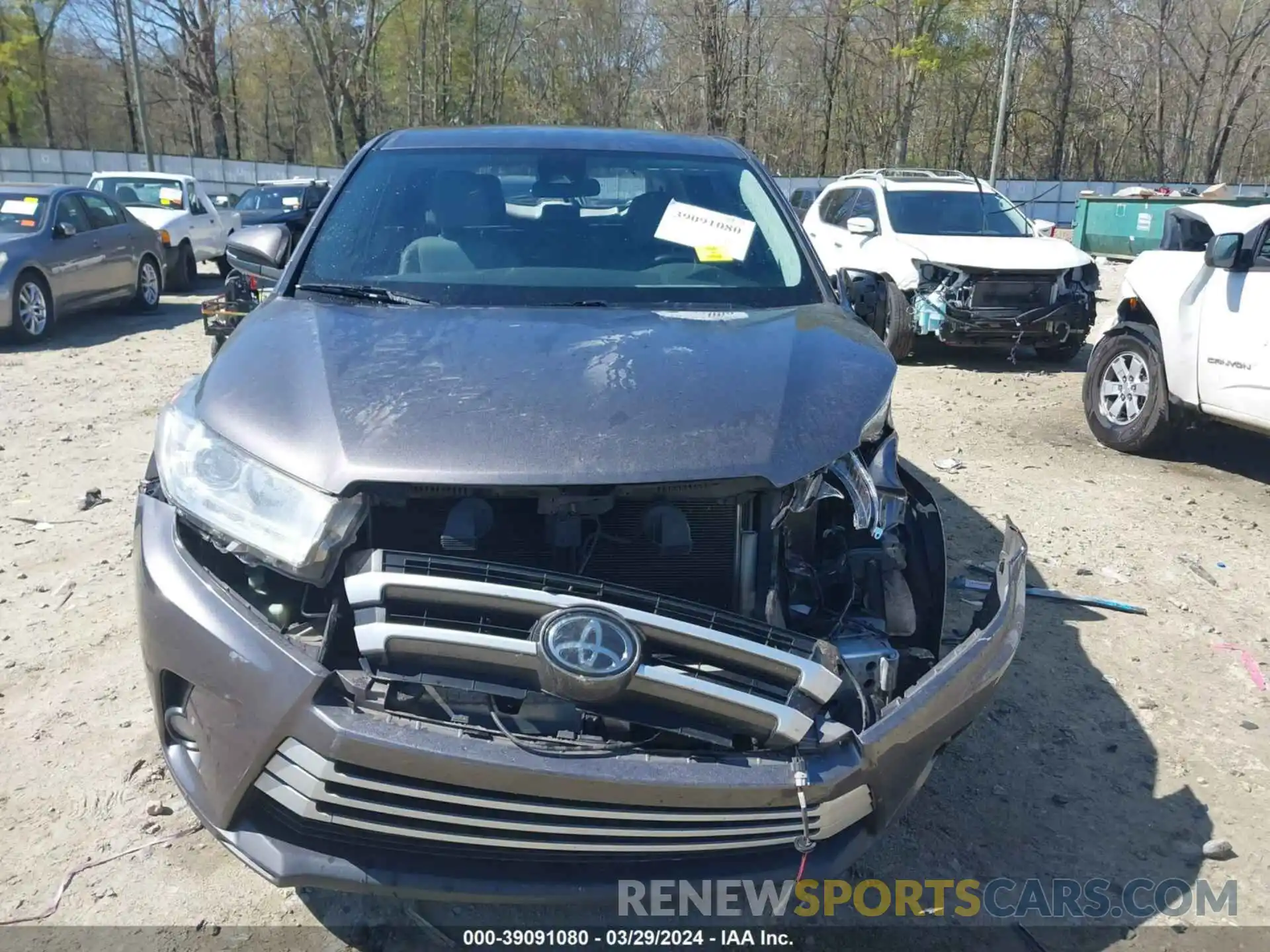 12 Photograph of a damaged car 5TDZZRFH4KS336359 TOYOTA HIGHLANDER 2019