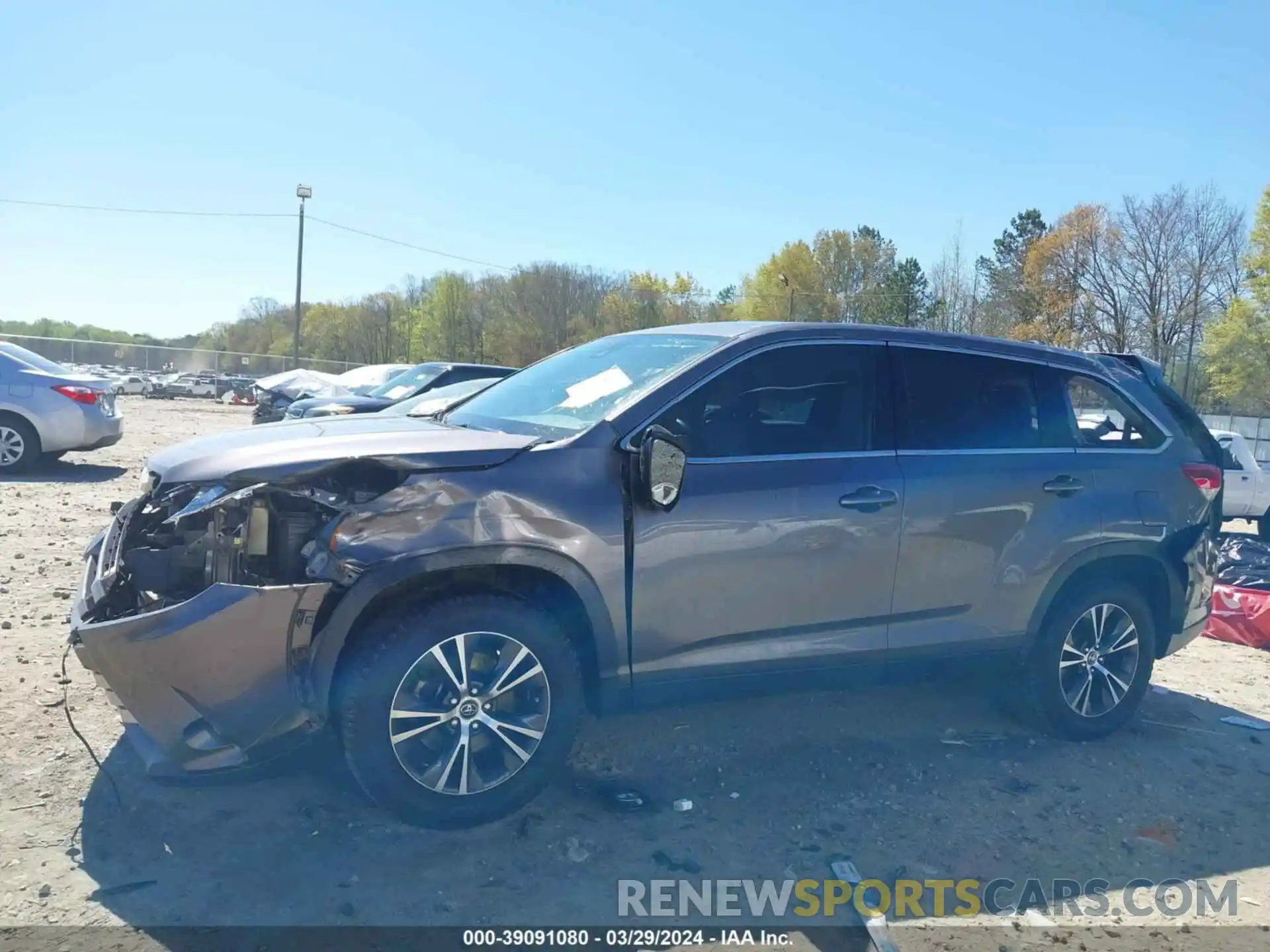 14 Photograph of a damaged car 5TDZZRFH4KS336359 TOYOTA HIGHLANDER 2019