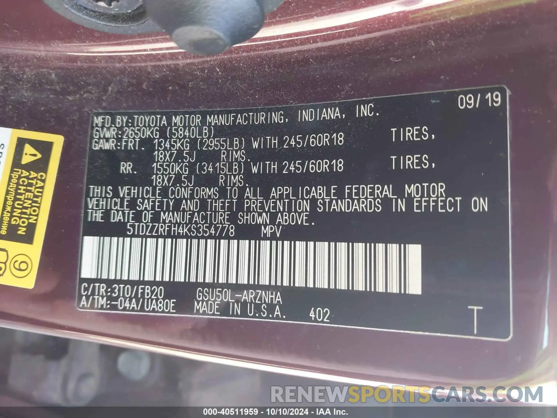 9 Photograph of a damaged car 5TDZZRFH4KS354778 TOYOTA HIGHLANDER 2019