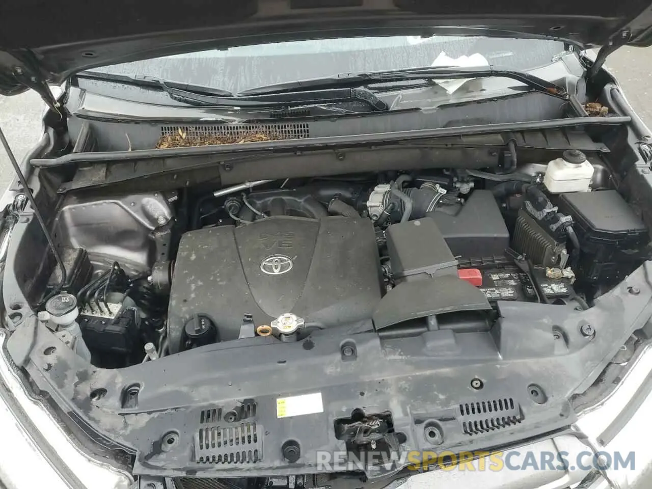 12 Photograph of a damaged car 5TDZZRFH4KS362928 TOYOTA HIGHLANDER 2019