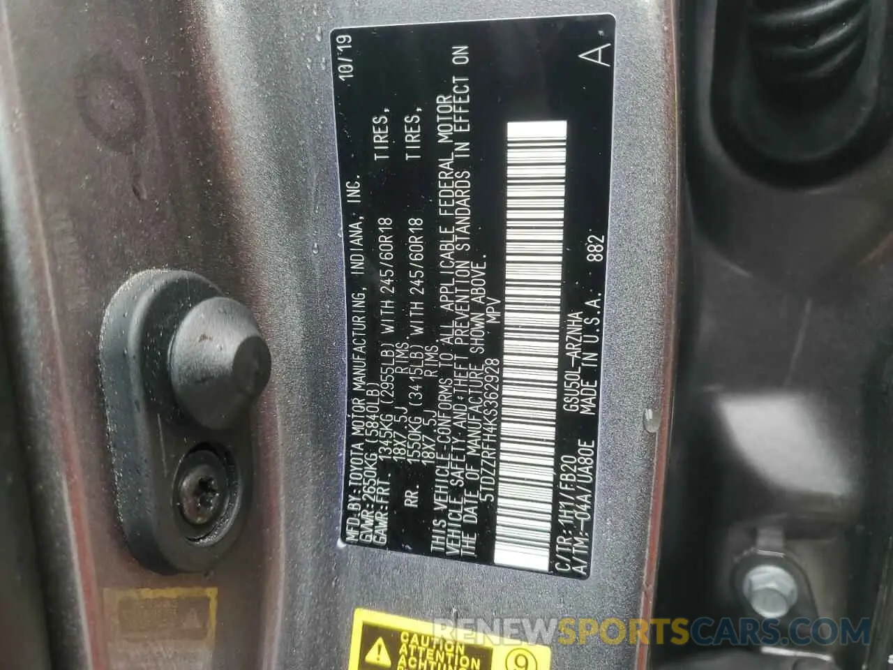 13 Photograph of a damaged car 5TDZZRFH4KS362928 TOYOTA HIGHLANDER 2019