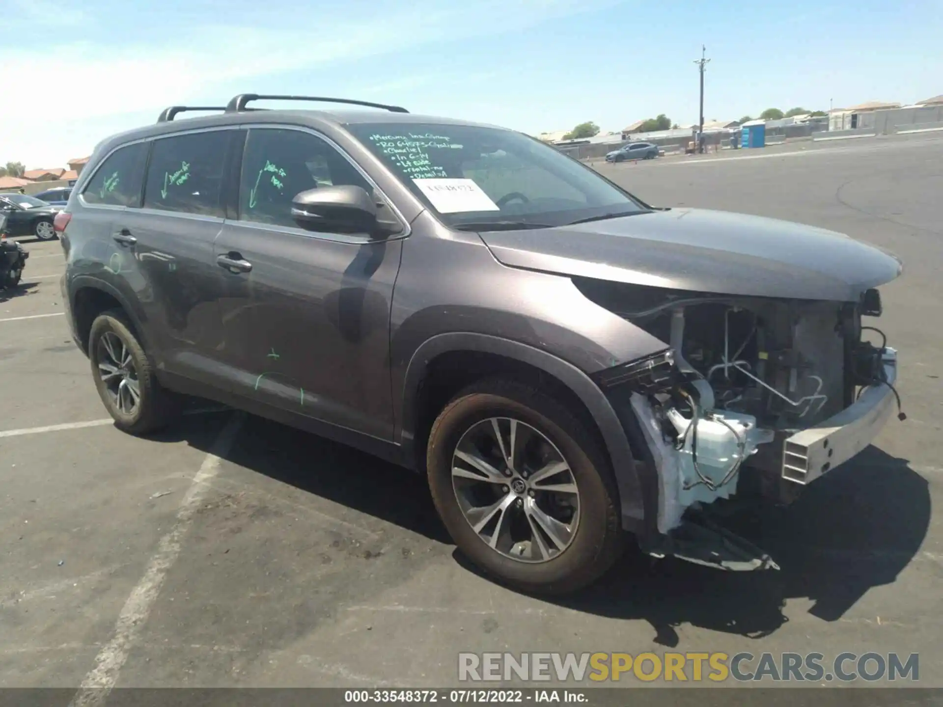 1 Photograph of a damaged car 5TDZZRFH4KS365179 TOYOTA HIGHLANDER 2019