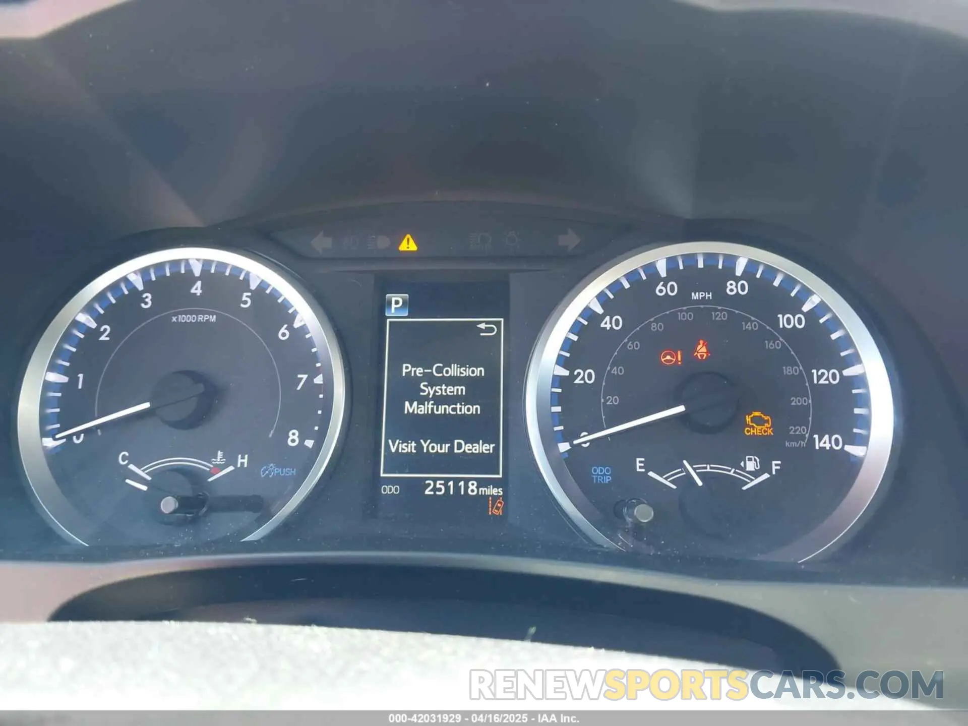 7 Photograph of a damaged car 5TDZZRFH4KS367045 TOYOTA HIGHLANDER 2019