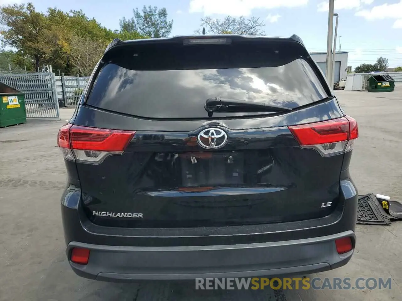 6 Photograph of a damaged car 5TDZZRFH5KS292582 TOYOTA HIGHLANDER 2019