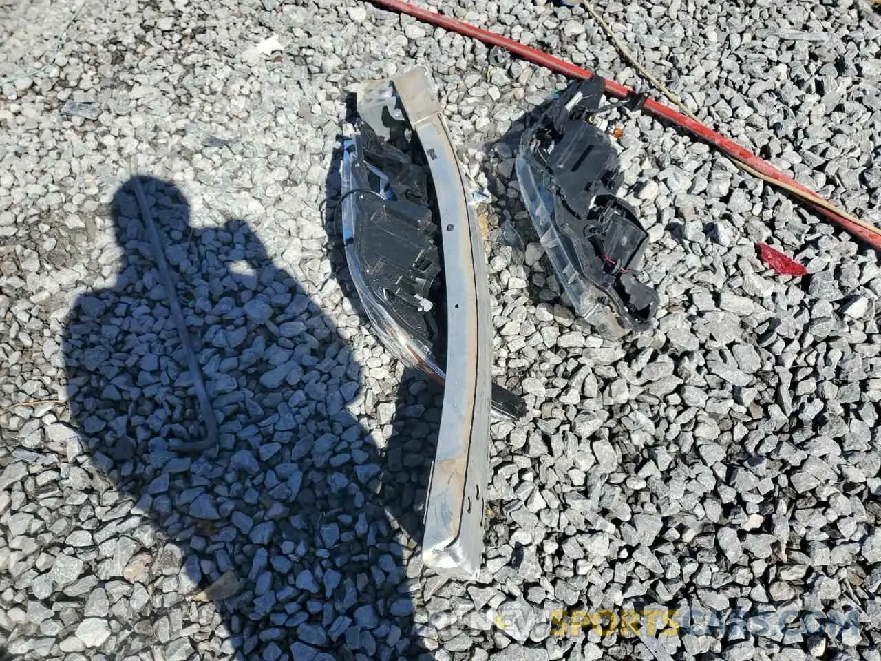 13 Photograph of a damaged car 5TDZZRFH5KS320364 TOYOTA HIGHLANDER 2019