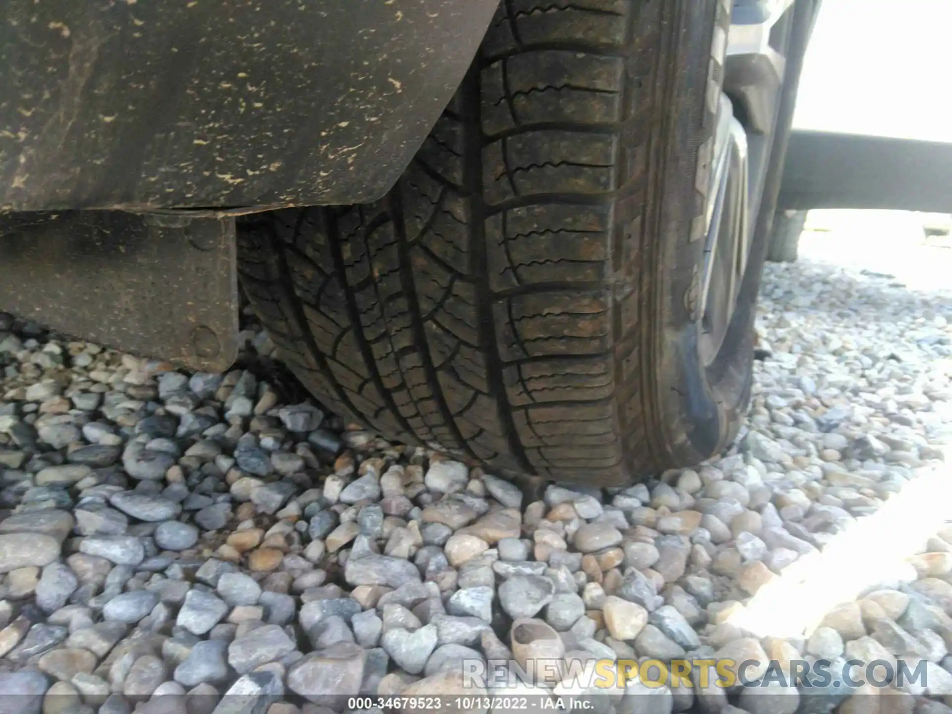 12 Photograph of a damaged car 5TDZZRFH5KS333258 TOYOTA HIGHLANDER 2019