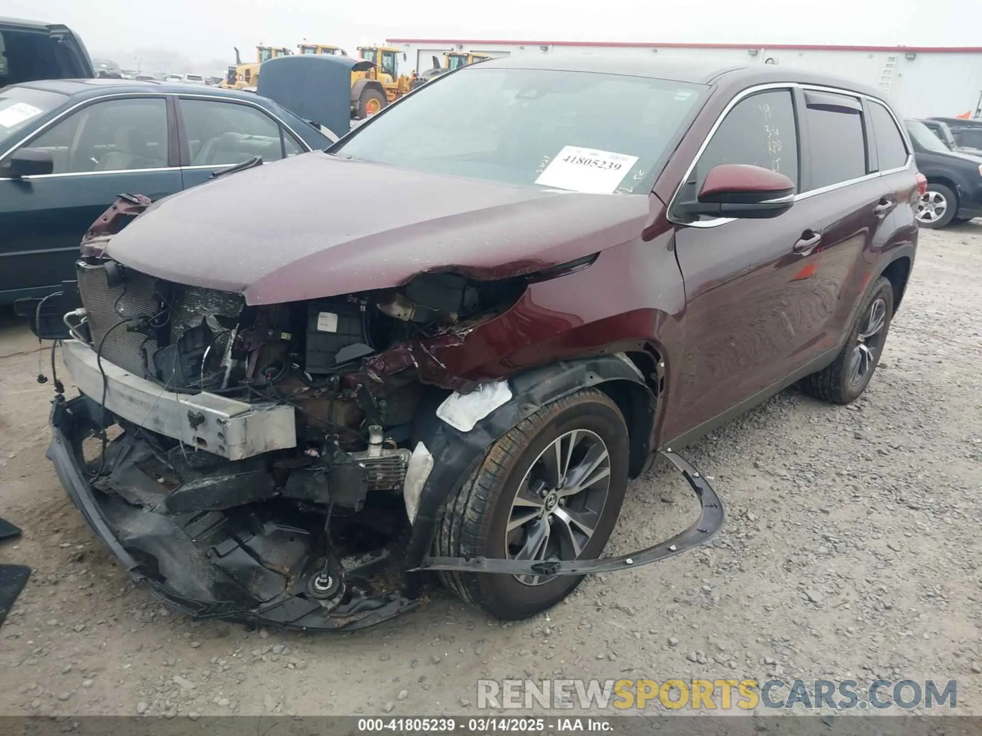 2 Photograph of a damaged car 5TDZZRFH5KS354031 TOYOTA HIGHLANDER 2019