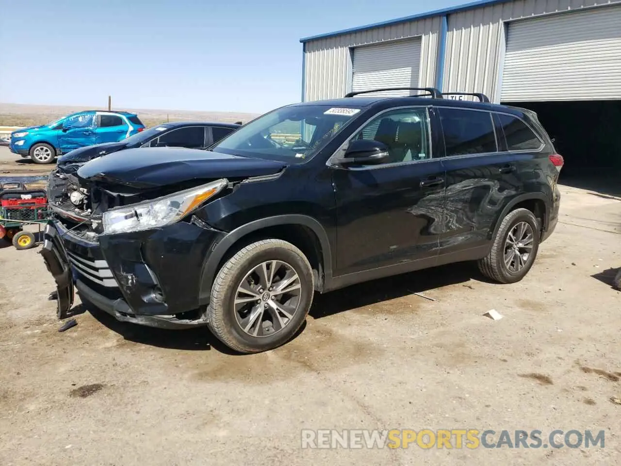 1 Photograph of a damaged car 5TDZZRFH5KS360833 TOYOTA HIGHLANDER 2019