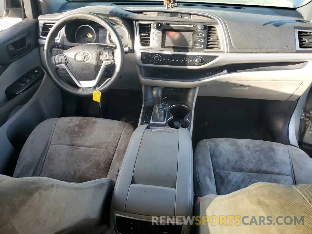8 Photograph of a damaged car 5TDZZRFH6KS294907 TOYOTA HIGHLANDER 2019