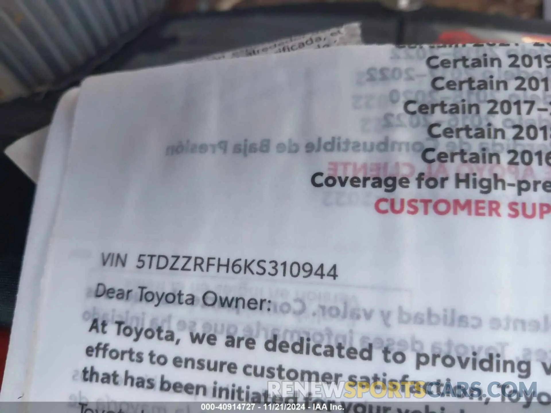 9 Photograph of a damaged car 5TDZZRFH6KS310944 TOYOTA HIGHLANDER 2019