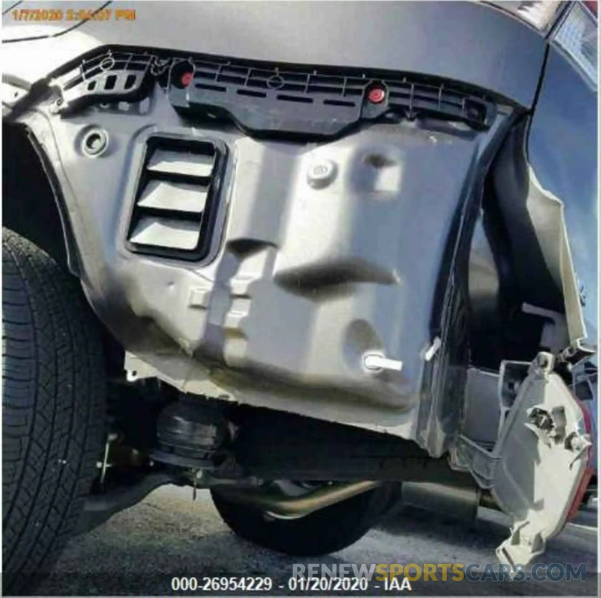 8 Photograph of a damaged car 5TDZZRFH6KS318817 TOYOTA HIGHLANDER 2019