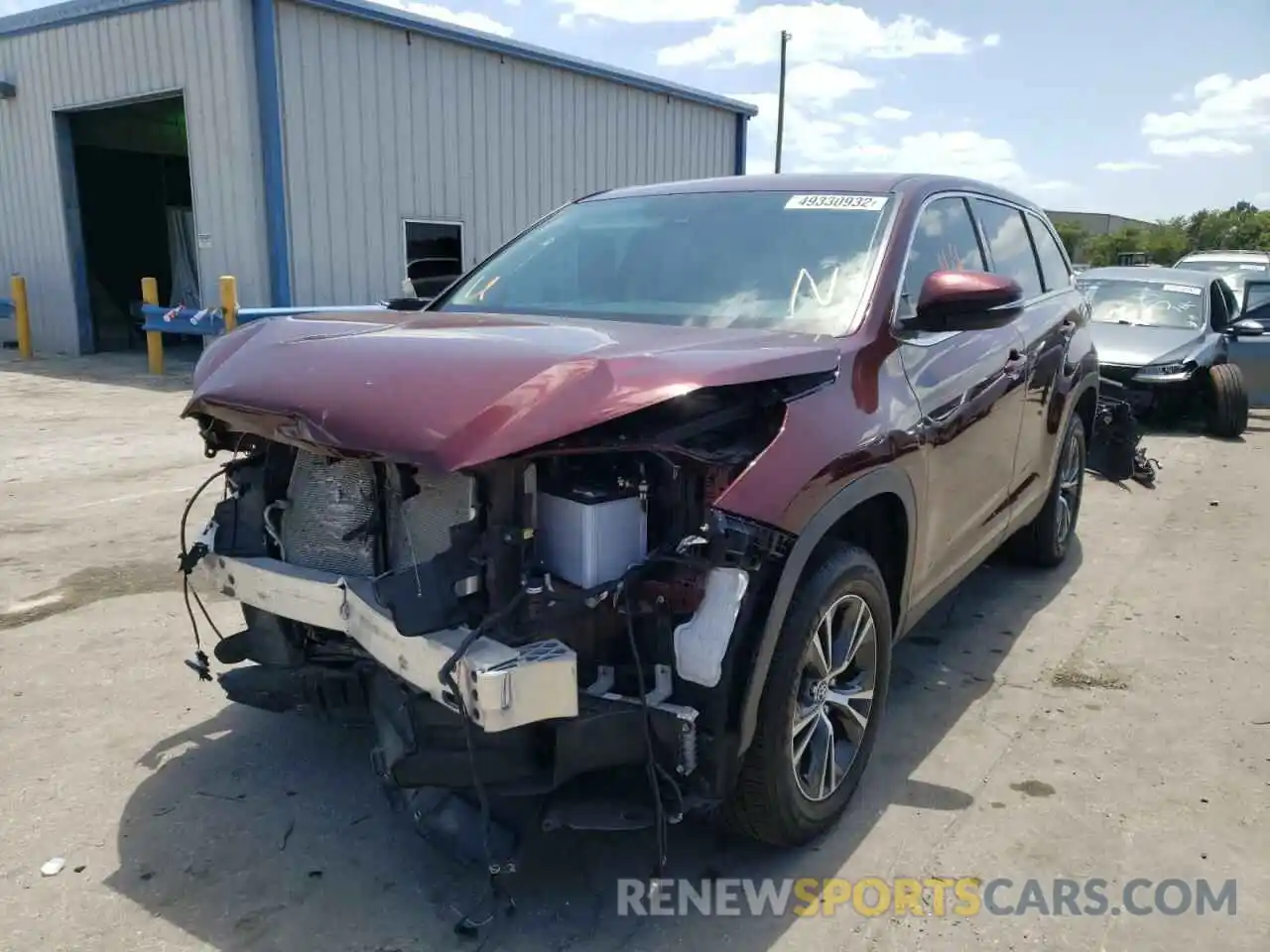 2 Photograph of a damaged car 5TDZZRFH6KS360811 TOYOTA HIGHLANDER 2019