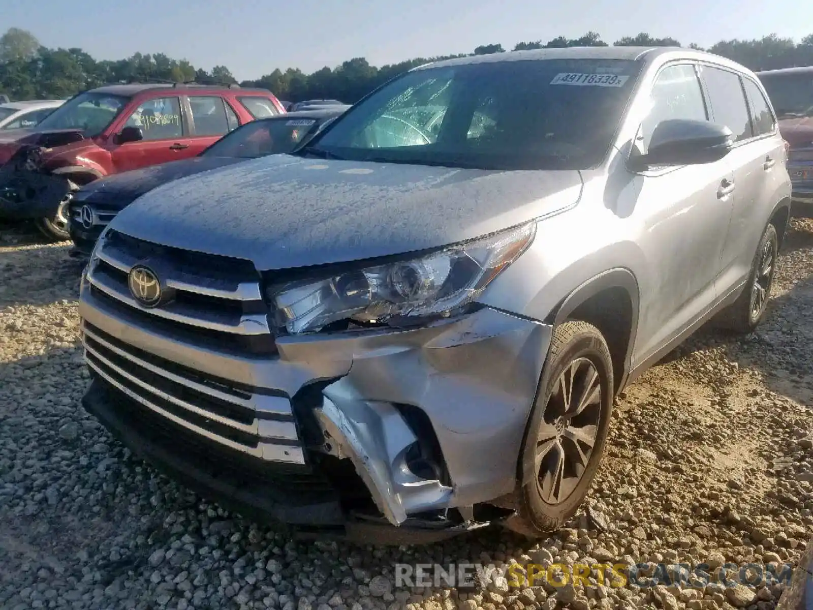 2 Photograph of a damaged car 5TDZZRFH7KS299310 TOYOTA HIGHLANDER 2019