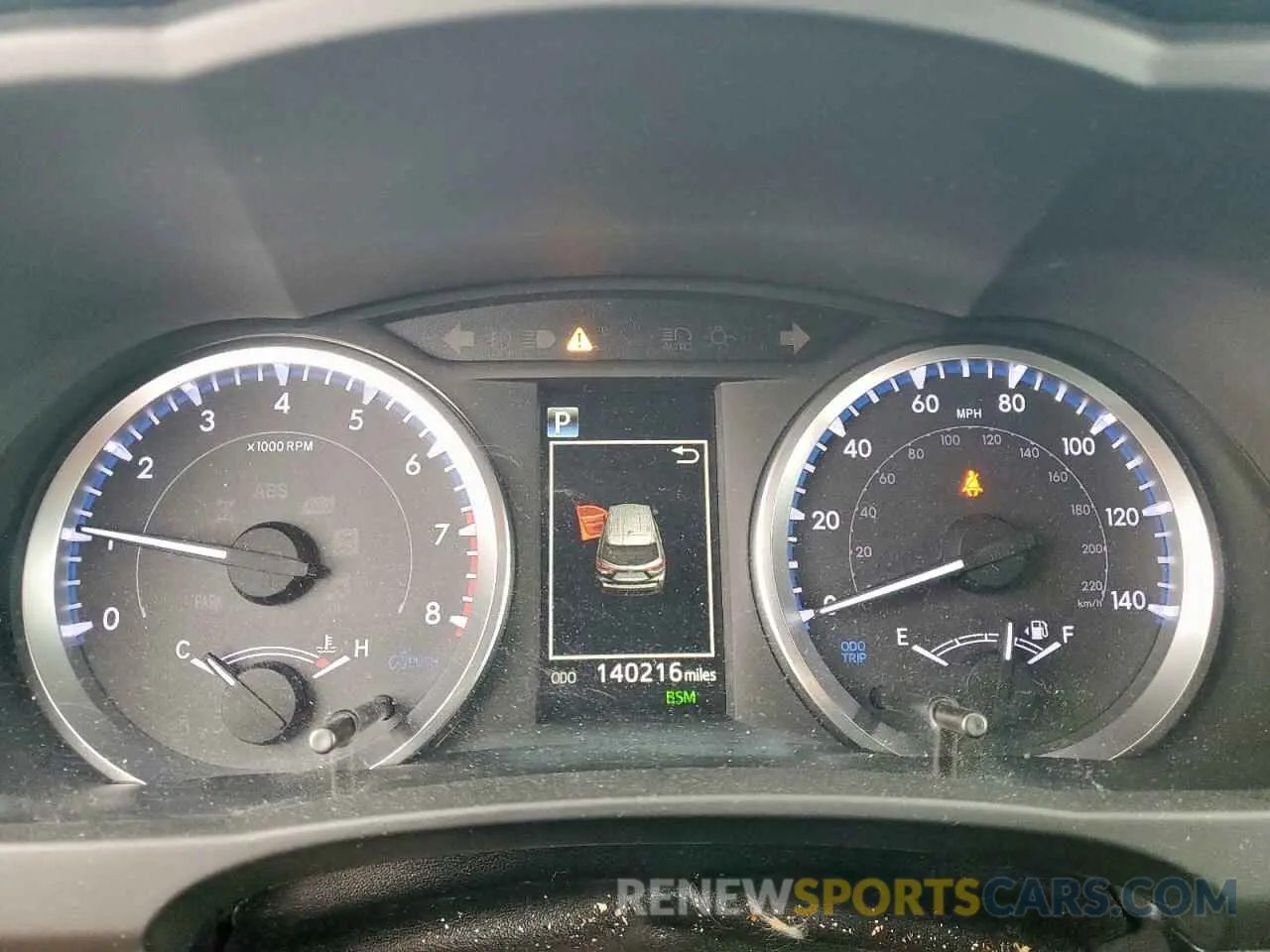 9 Photograph of a damaged car 5TDZZRFH7KS323007 TOYOTA HIGHLANDER 2019