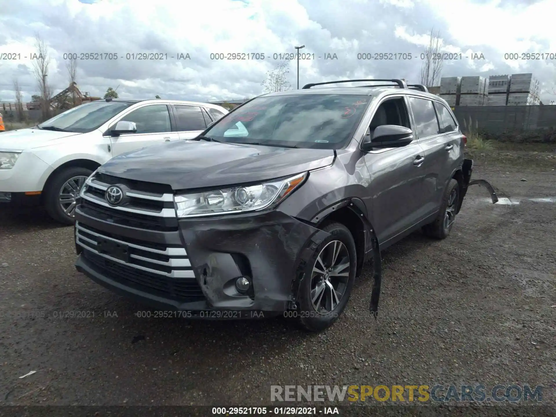 6 Photograph of a damaged car 5TDZZRFH7KS325355 TOYOTA HIGHLANDER 2019