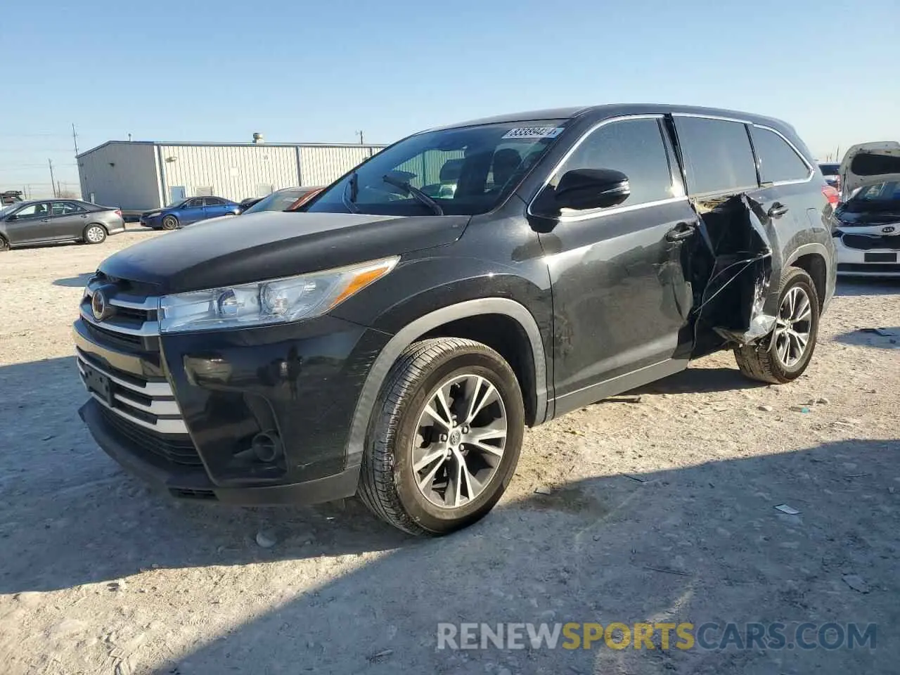 1 Photograph of a damaged car 5TDZZRFH7KS336193 TOYOTA HIGHLANDER 2019