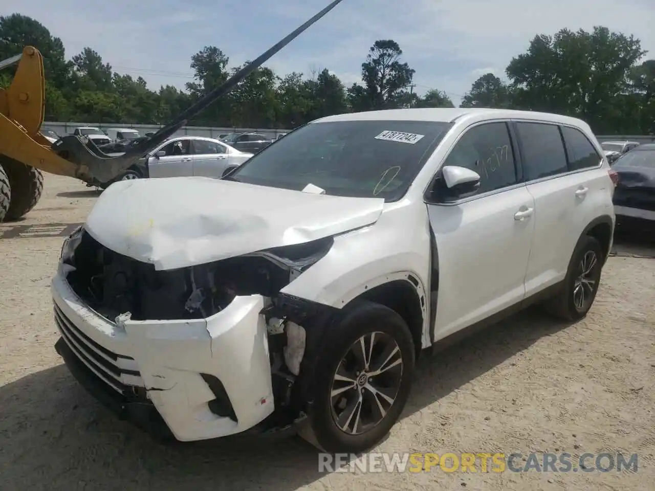 2 Photograph of a damaged car 5TDZZRFH7KS360056 TOYOTA HIGHLANDER 2019