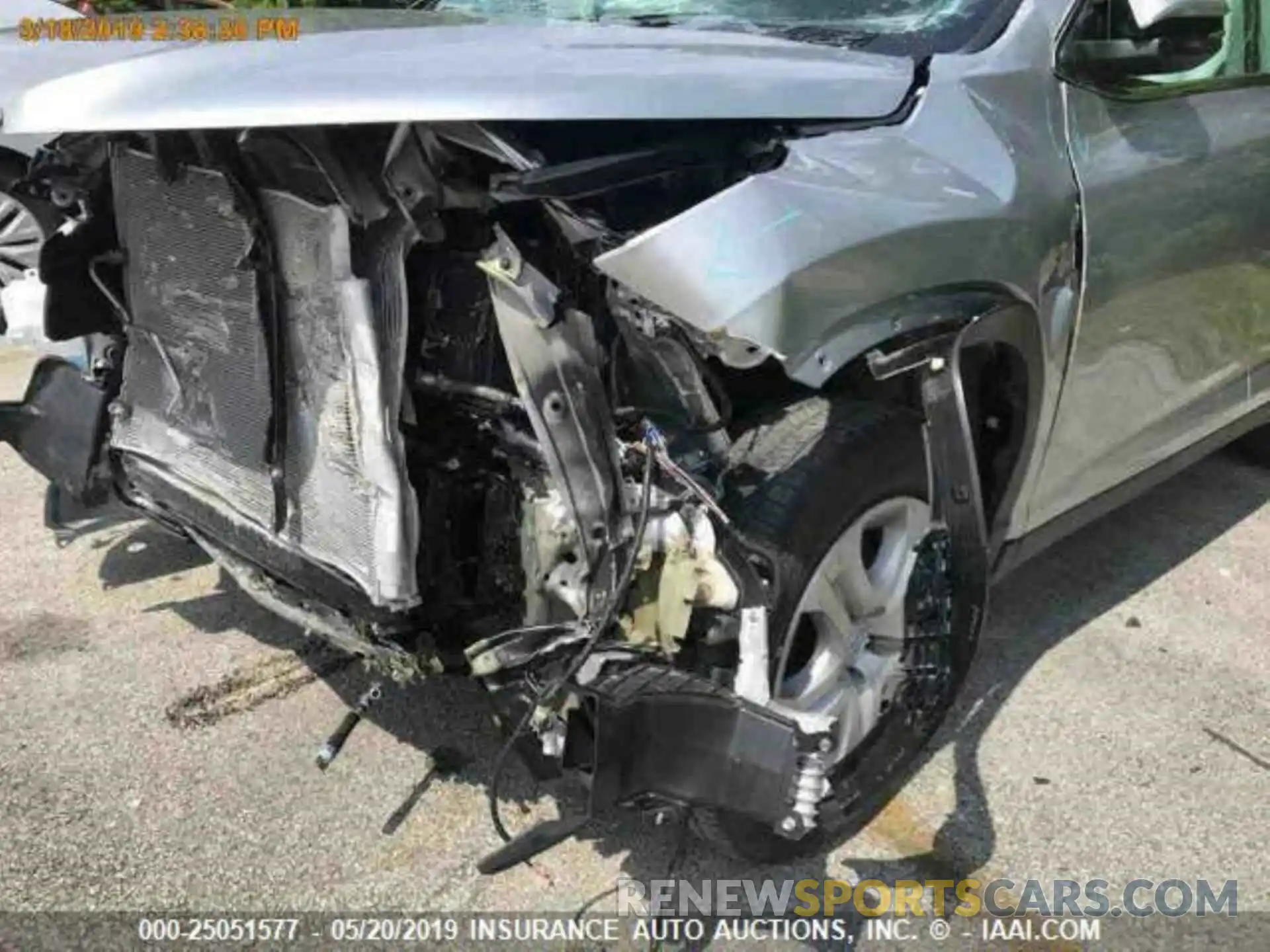 6 Photograph of a damaged car 5TDZZRFH8KS298697 TOYOTA HIGHLANDER 2019