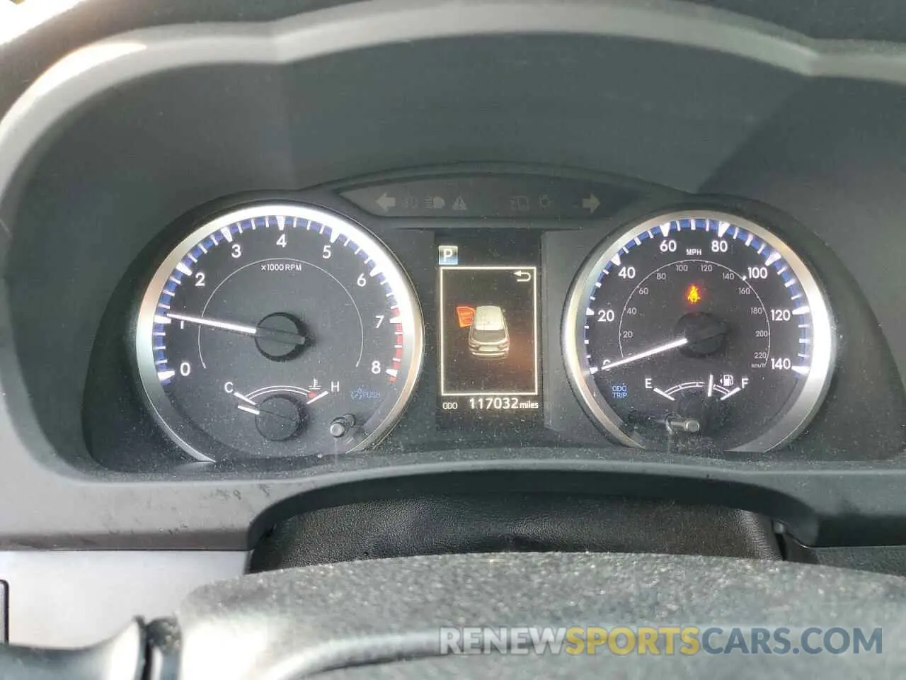 9 Photograph of a damaged car 5TDZZRFH8KS353357 TOYOTA HIGHLANDER 2019