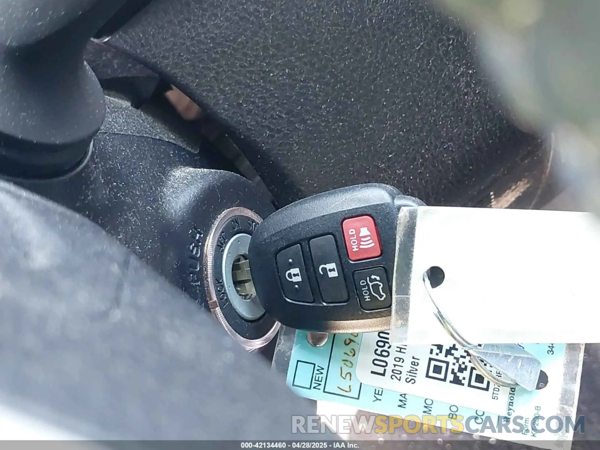 11 Photograph of a damaged car 5TDZZRFH8KS362902 TOYOTA HIGHLANDER 2019