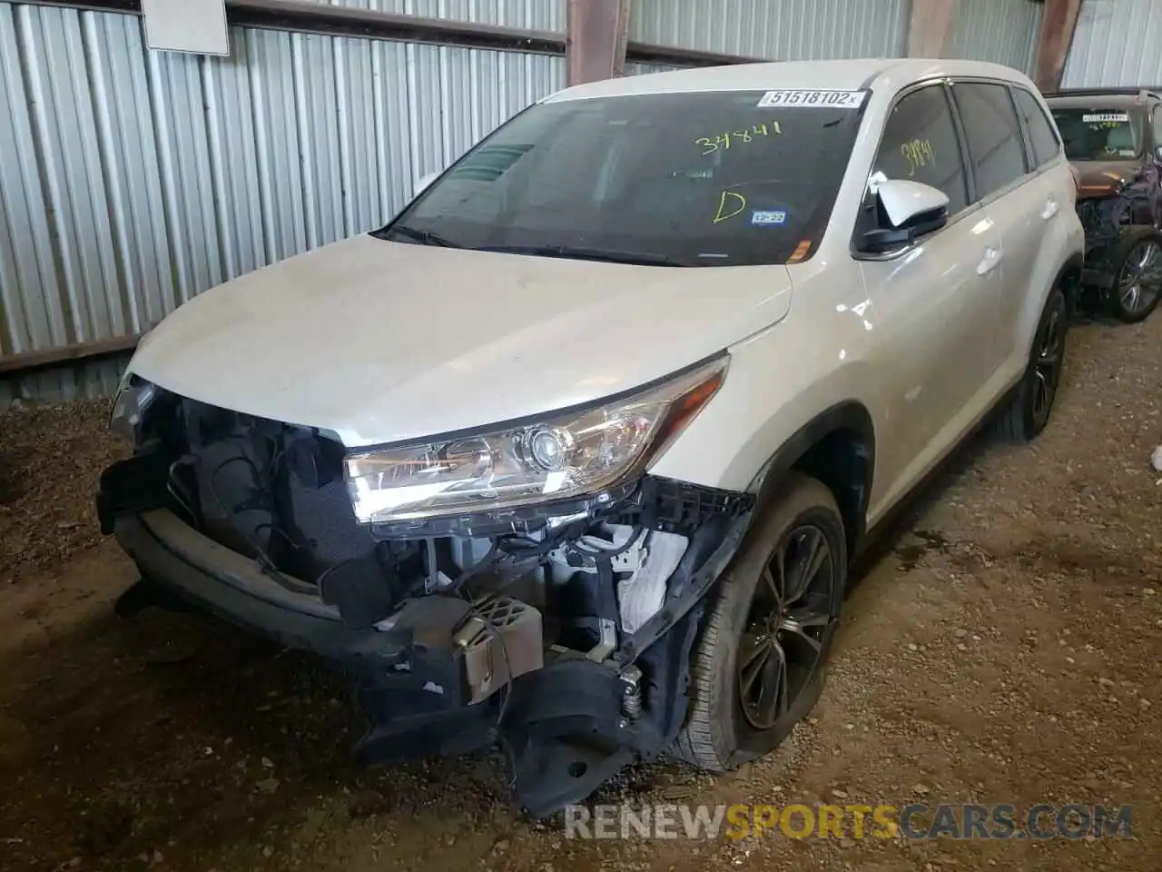 2 Photograph of a damaged car 5TDZZRFH9KS290785 TOYOTA HIGHLANDER 2019