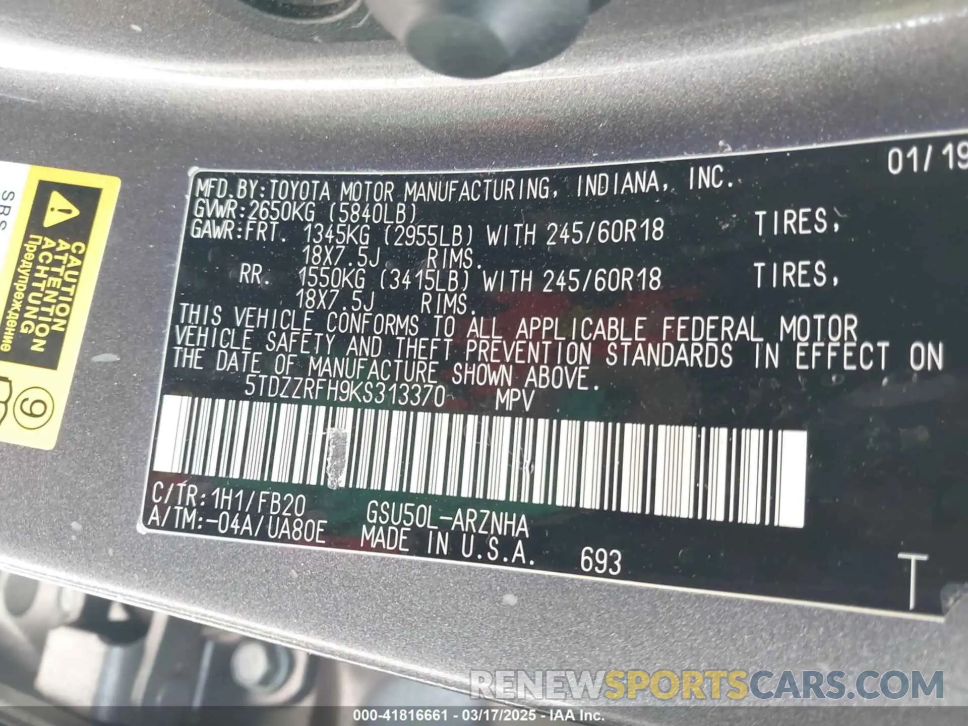 9 Photograph of a damaged car 5TDZZRFH9KS313370 TOYOTA HIGHLANDER 2019