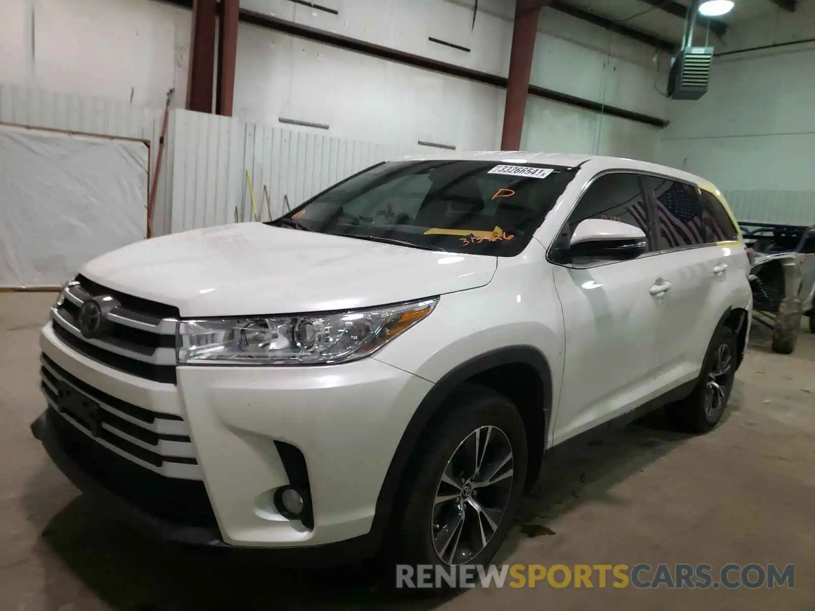 2 Photograph of a damaged car 5TDZZRFHXKS313426 TOYOTA HIGHLANDER 2019