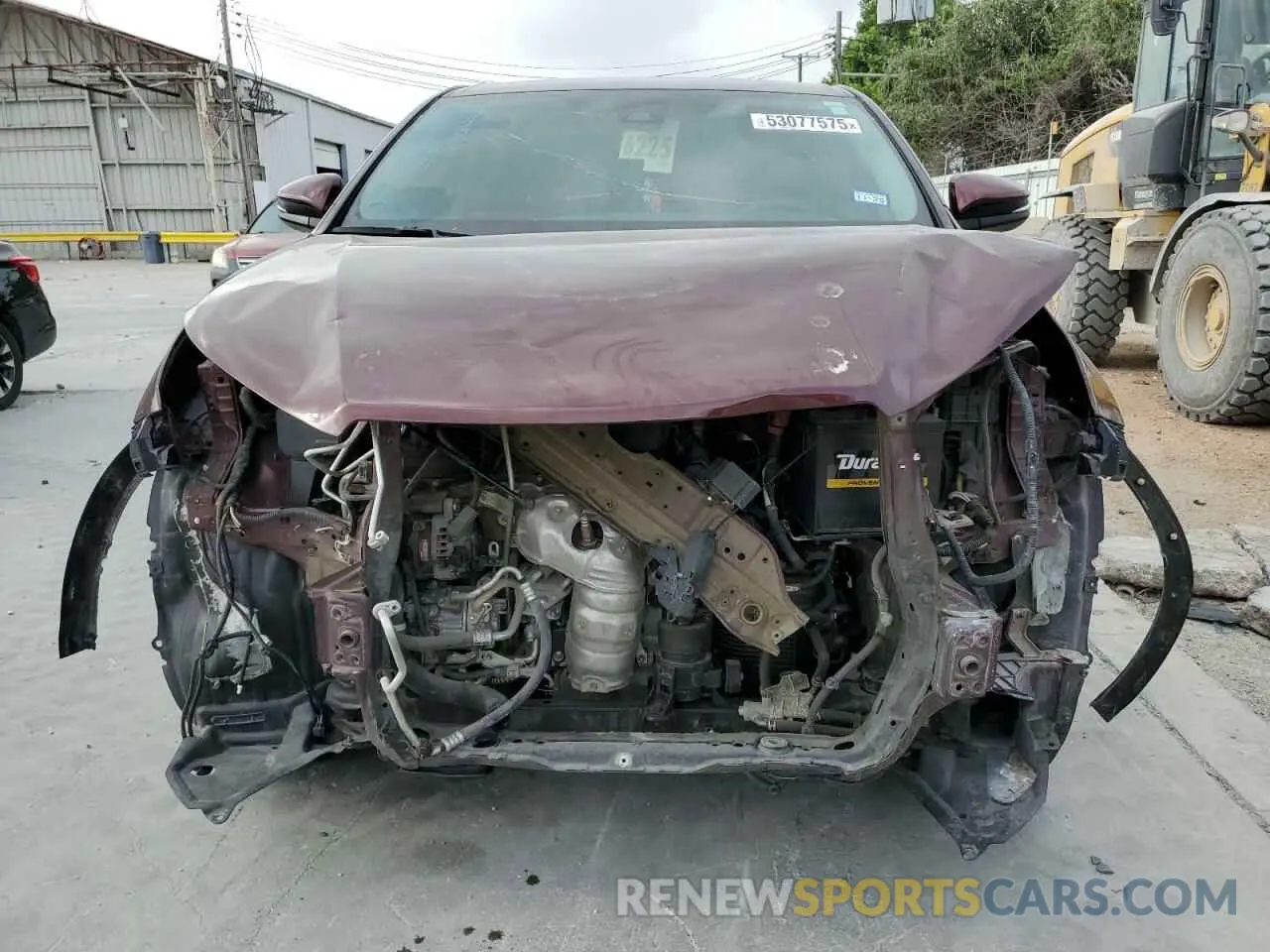 5 Photograph of a damaged car 5TDZZRFHXKS357362 TOYOTA HIGHLANDER 2019