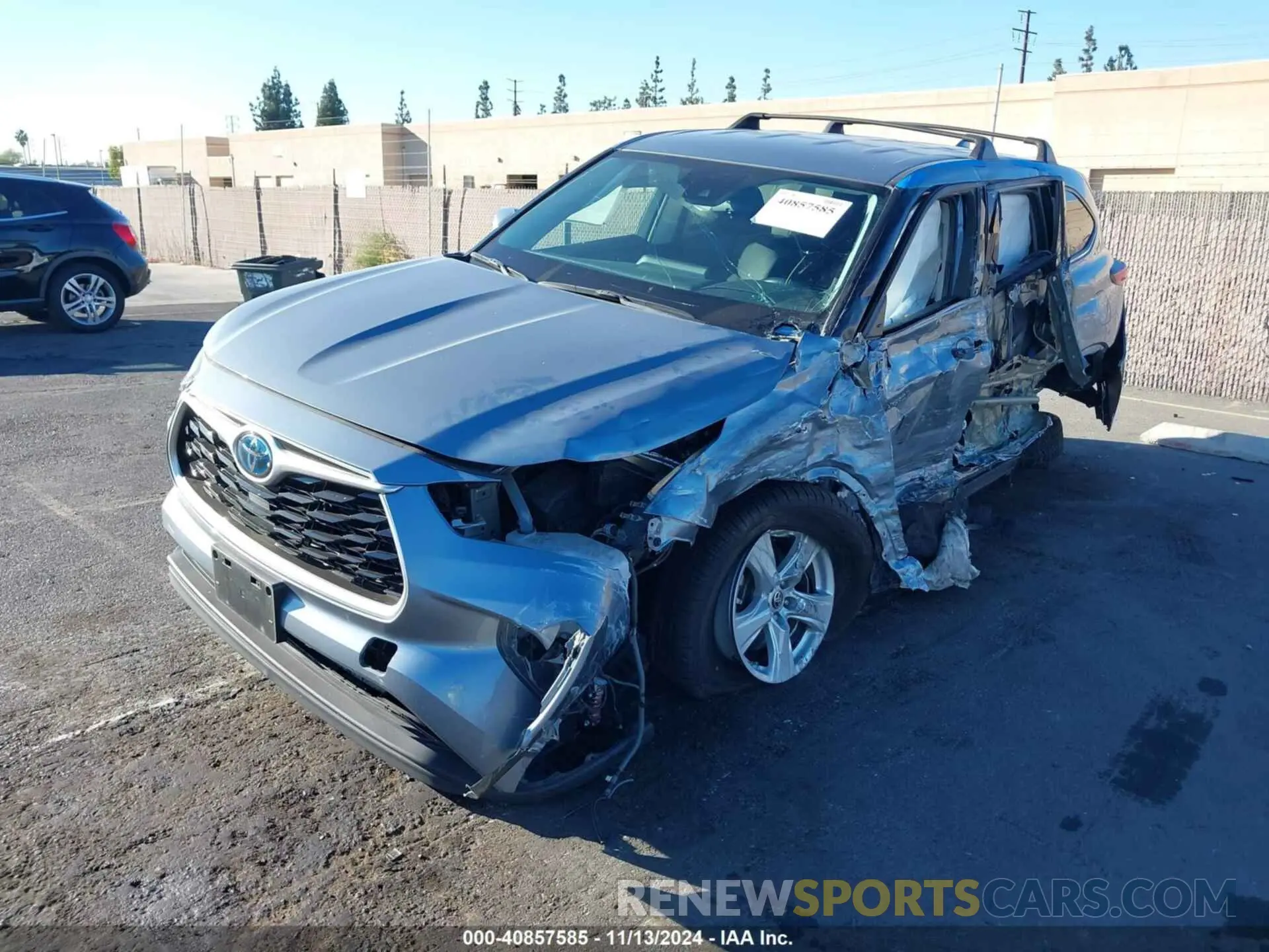 2 Photograph of a damaged car 5TDBBRCH3LS004425 TOYOTA HIGHLANDER 2020