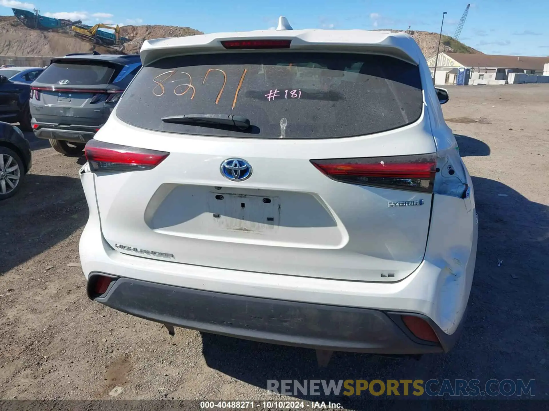 19 Photograph of a damaged car 5TDBBRCH3LS005137 TOYOTA HIGHLANDER 2020