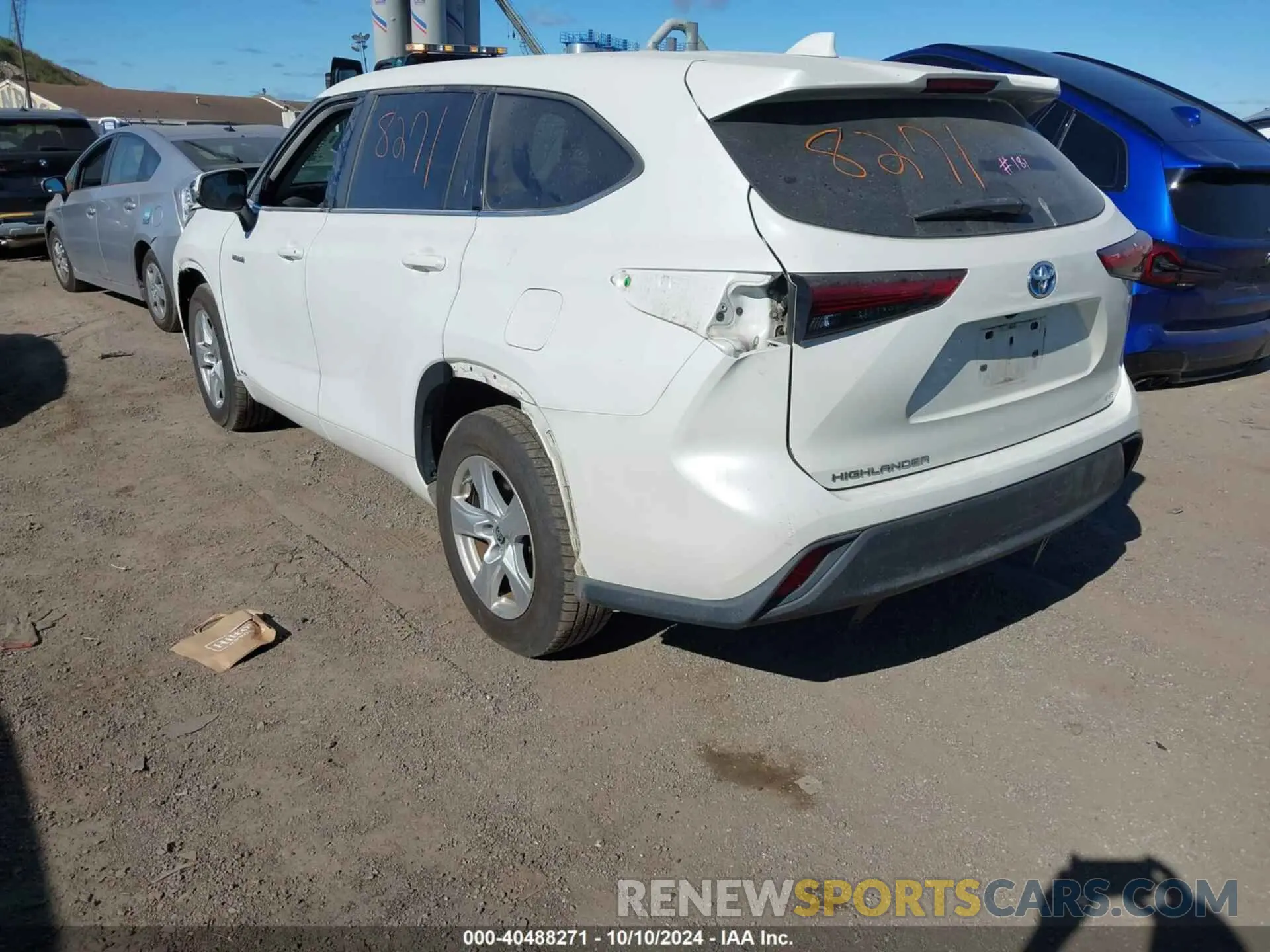 3 Photograph of a damaged car 5TDBBRCH3LS005137 TOYOTA HIGHLANDER 2020