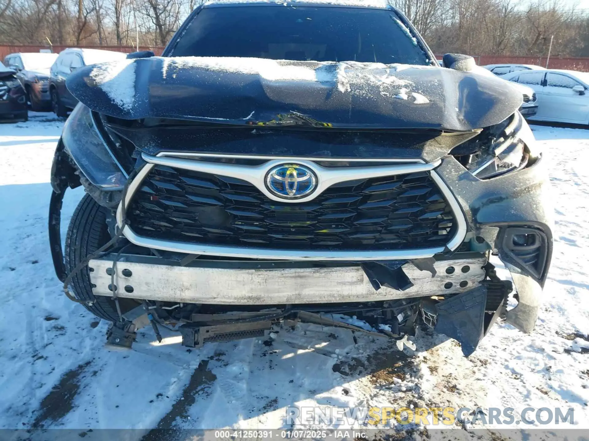 6 Photograph of a damaged car 5TDBBRCH7LS504782 TOYOTA HIGHLANDER 2020