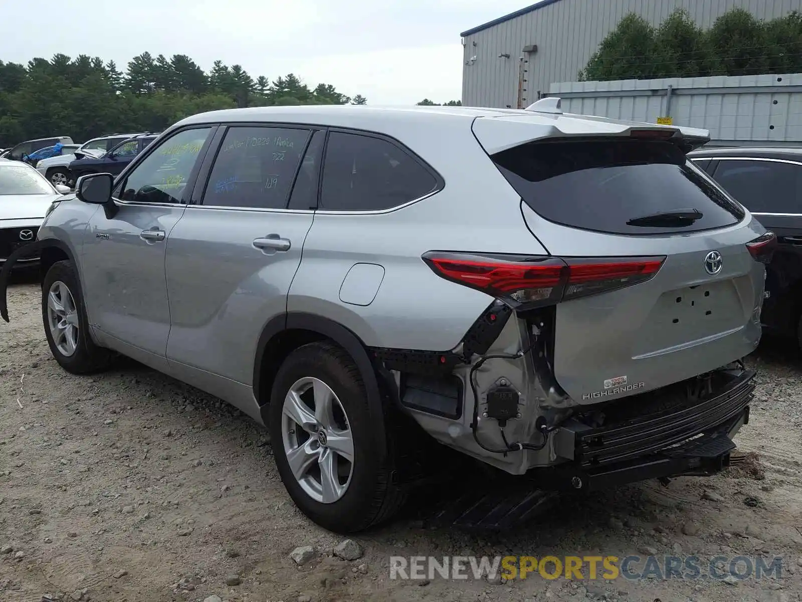 3 Photograph of a damaged car 5TDBBRCHXLS004793 TOYOTA HIGHLANDER 2020