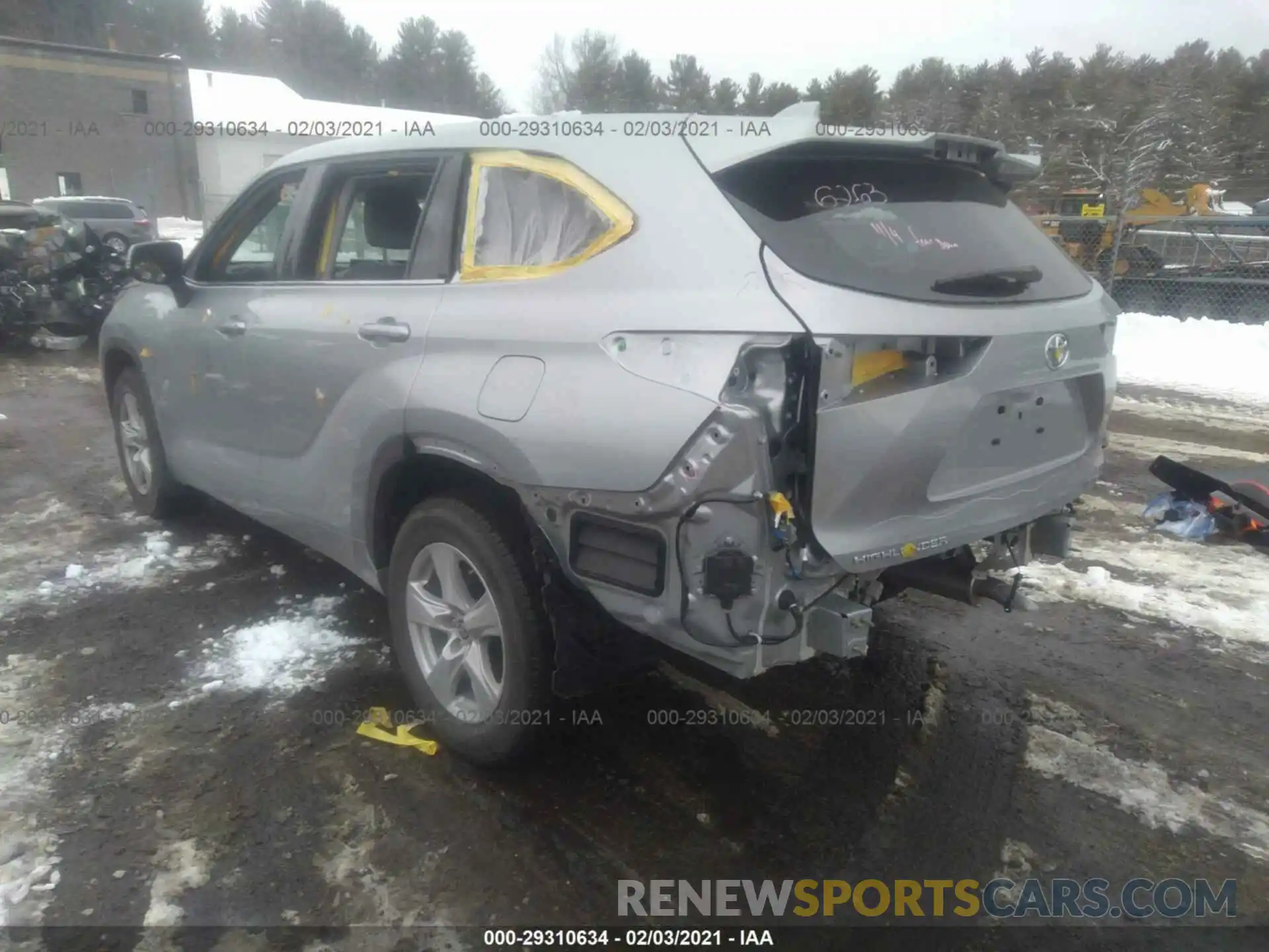 3 Photograph of a damaged car 5TDBZRBH0LS500733 TOYOTA HIGHLANDER 2020