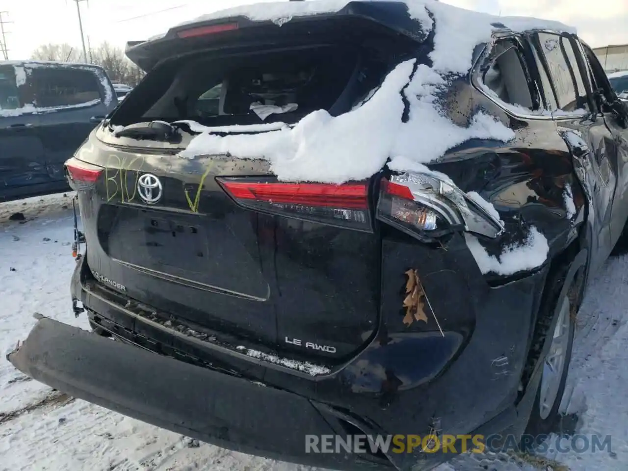 10 Photograph of a damaged car 5TDBZRBH1LS018773 TOYOTA HIGHLANDER 2020