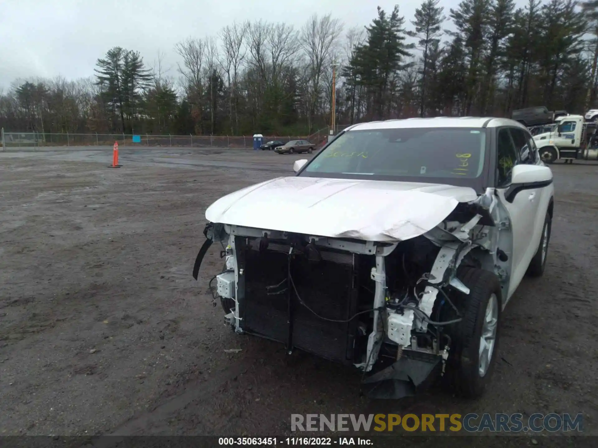 6 Photograph of a damaged car 5TDBZRBH2LS012304 TOYOTA HIGHLANDER 2020