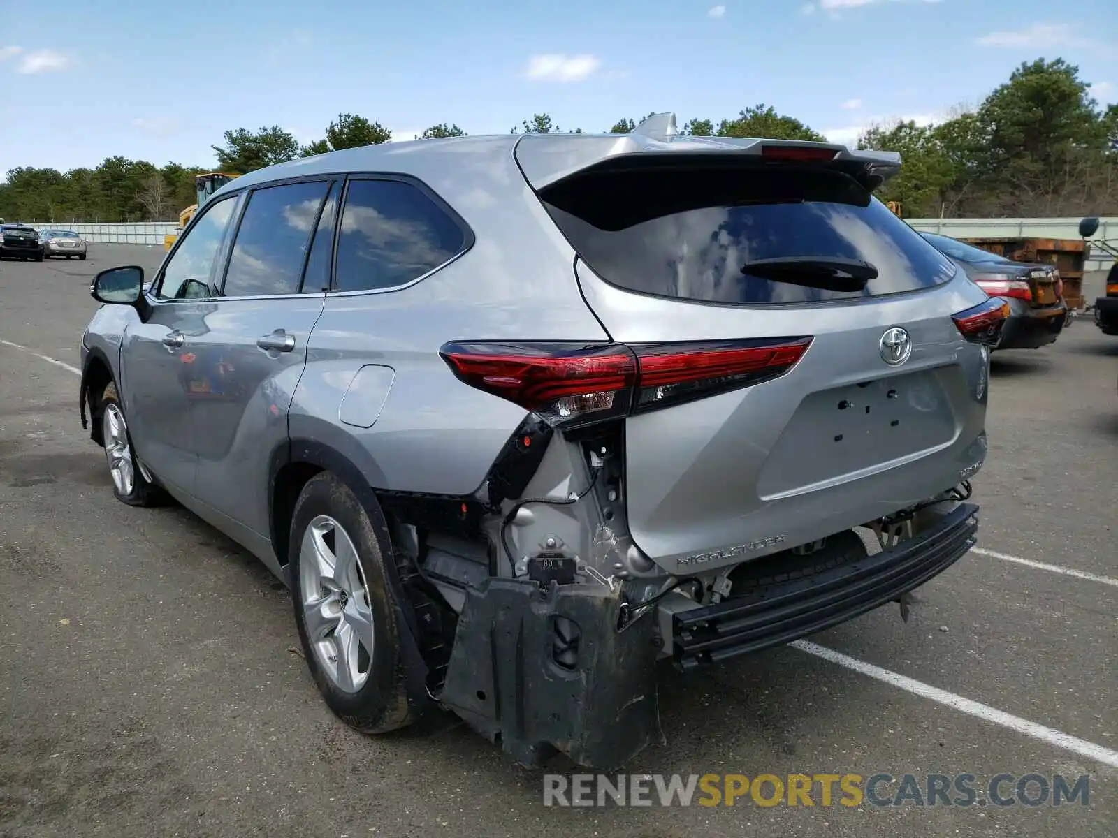 3 Photograph of a damaged car 5TDBZRBH2LS020564 TOYOTA HIGHLANDER 2020