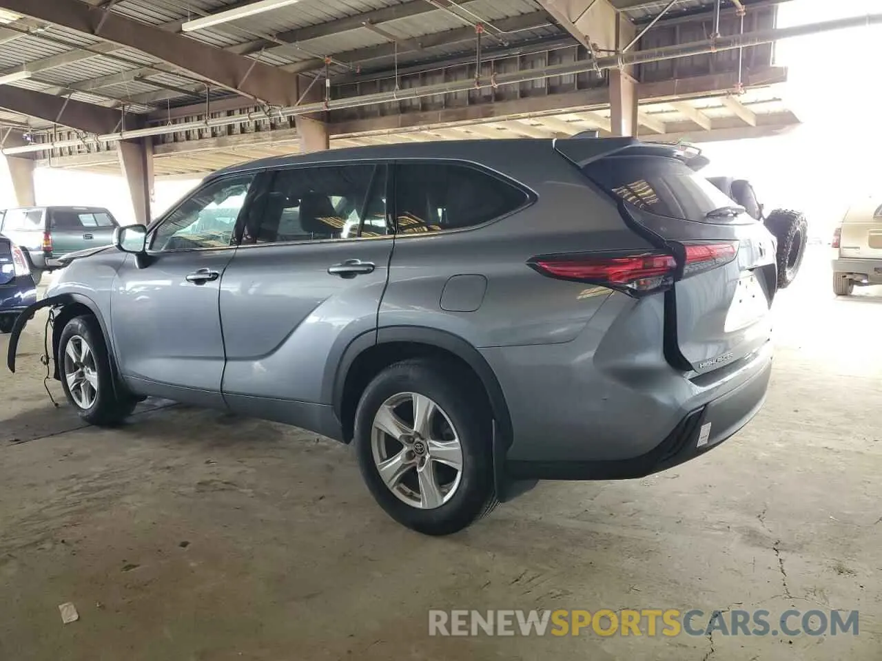 2 Photograph of a damaged car 5TDBZRBH2LS026347 TOYOTA HIGHLANDER 2020