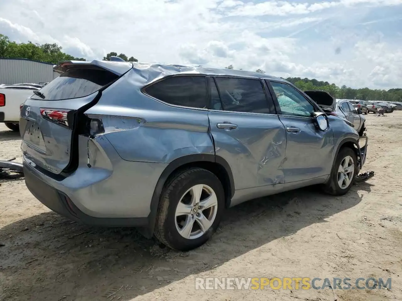 3 Photograph of a damaged car 5TDBZRBH3LS009010 TOYOTA HIGHLANDER 2020