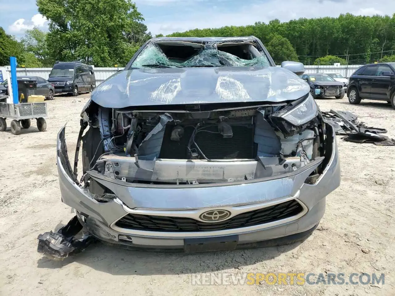 5 Photograph of a damaged car 5TDBZRBH3LS009010 TOYOTA HIGHLANDER 2020