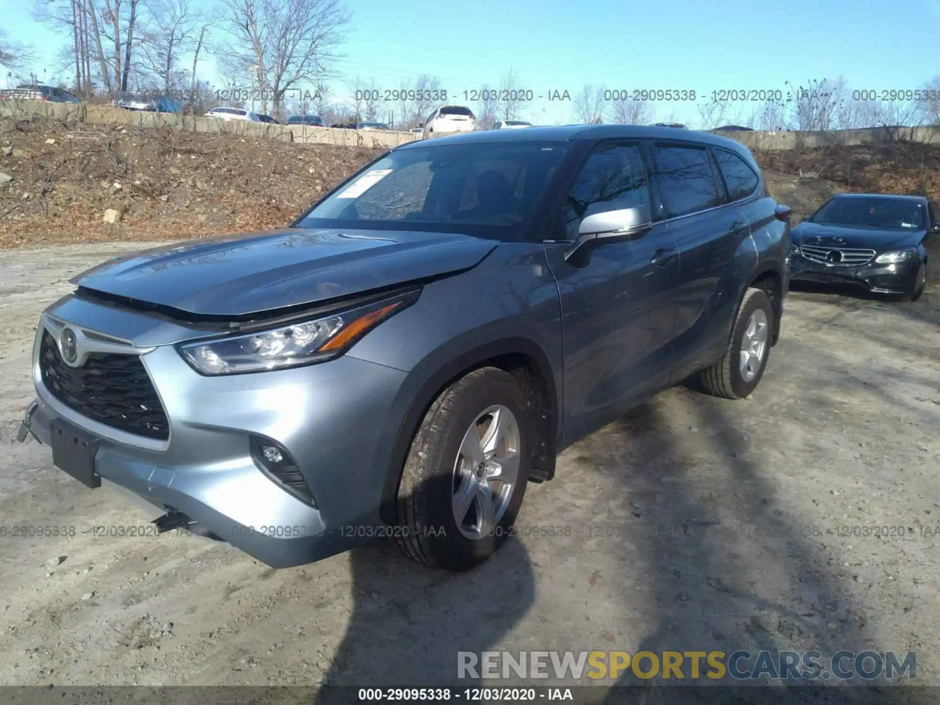 2 Photograph of a damaged car 5TDBZRBH3LS028768 TOYOTA HIGHLANDER 2020