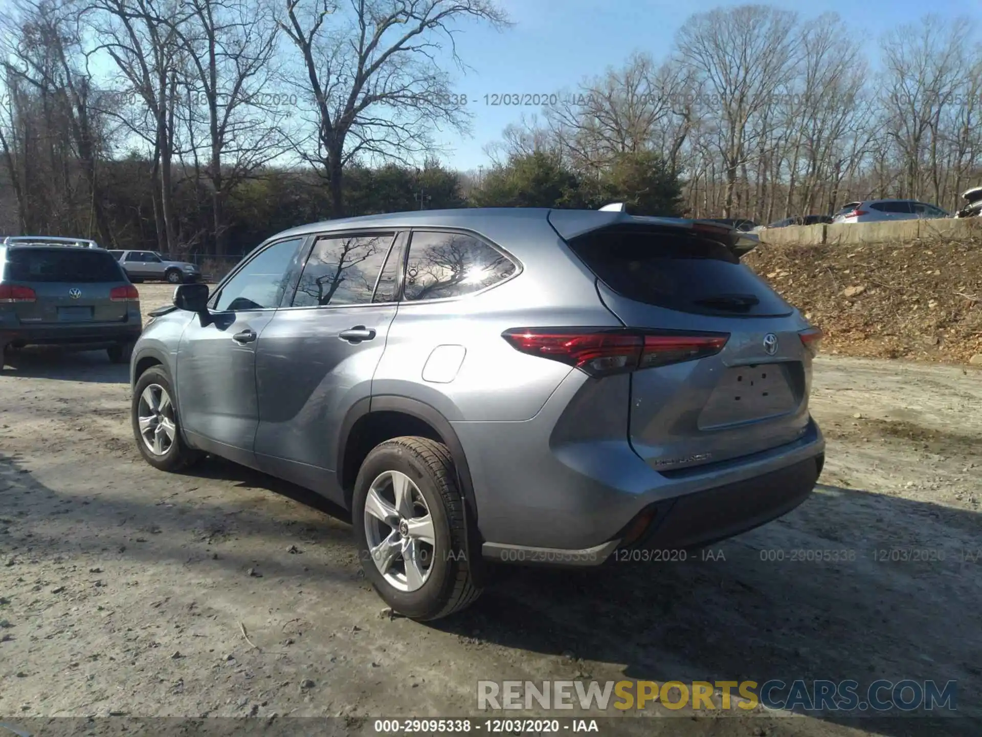 3 Photograph of a damaged car 5TDBZRBH3LS028768 TOYOTA HIGHLANDER 2020